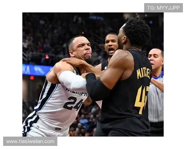 狄龙无惧嘘声扛起比赛节奏在场即改变胜负走向主宰对抗诠释硬派篮球